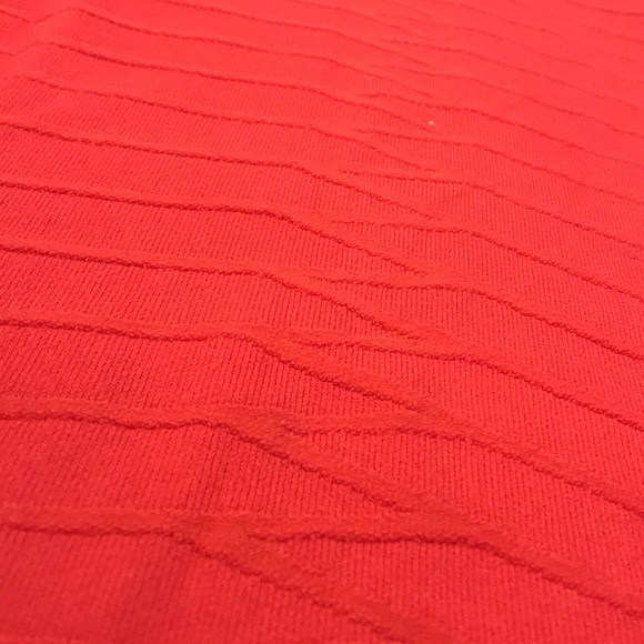 Bodycon red dress - Picture 2 of 3